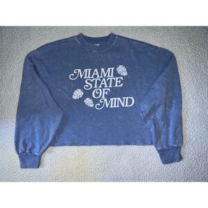 Victoria’s Secret PINK cropped sweater